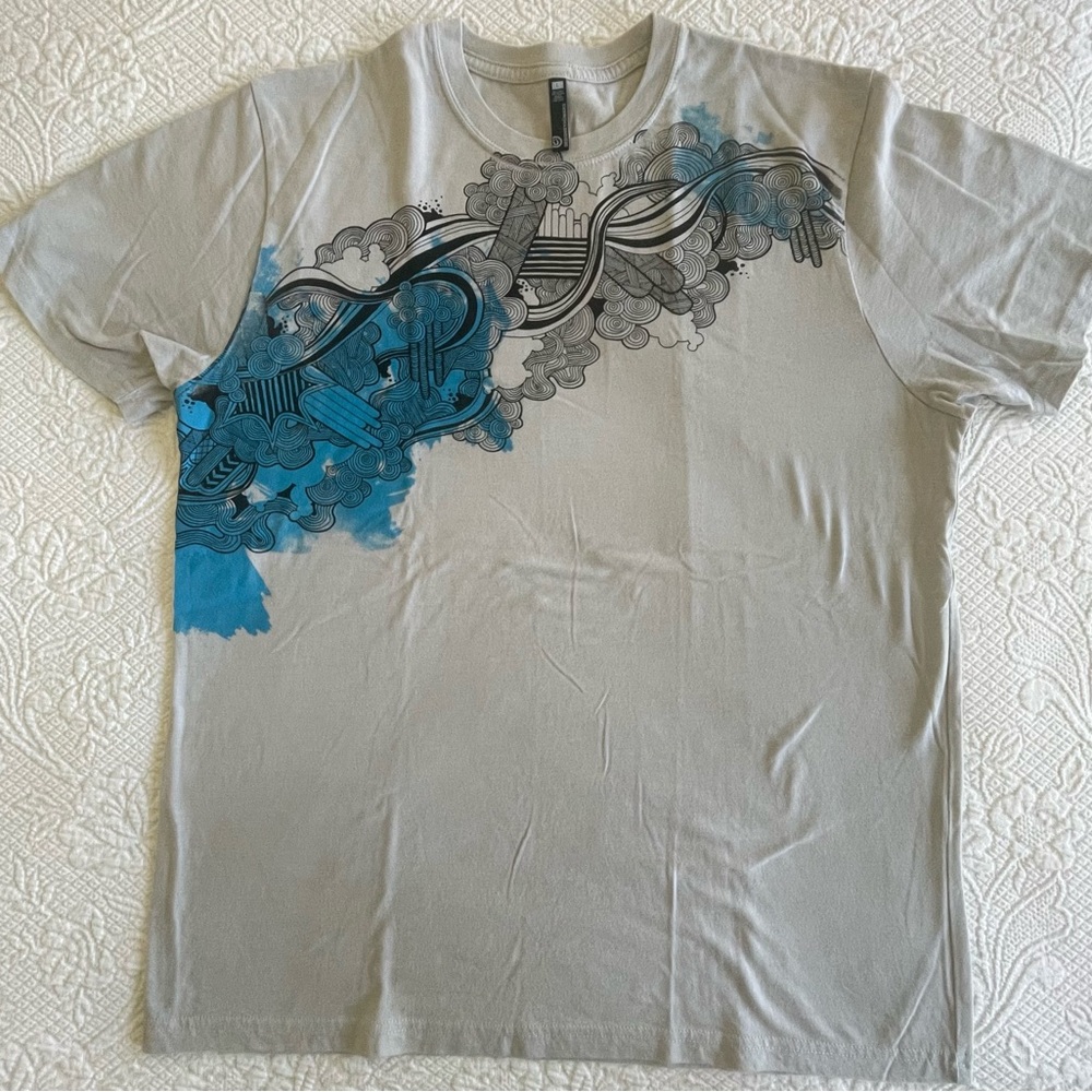 Tee Shirt - Large